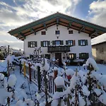 Kuenstlerhaus Weissgerberguetl Marquartstein
