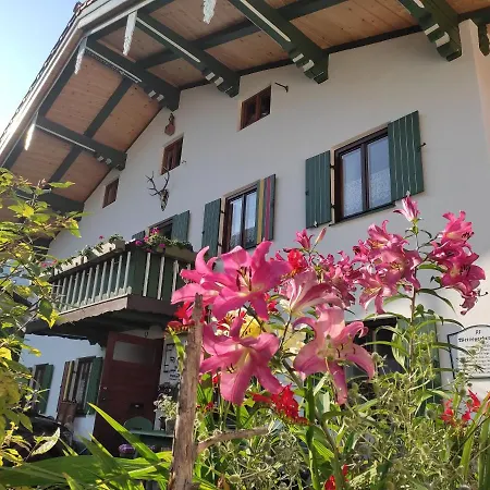 Apartment Kuenstlerhaus Weissgerberguetl