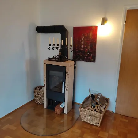 Kuenstlerhaus Weissgerberguetl Apartment Marquartstein
