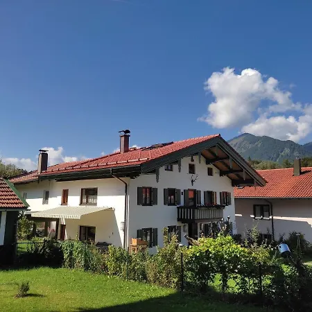 Kuenstlerhaus Weissgerberguetl Apartment Marquartstein