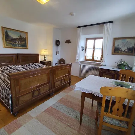 Apartment Kuenstlerhaus Weissgerberguetl Marquartstein