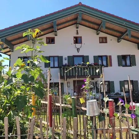 Kuenstlerhaus Weissgerberguetl * Marquartstein