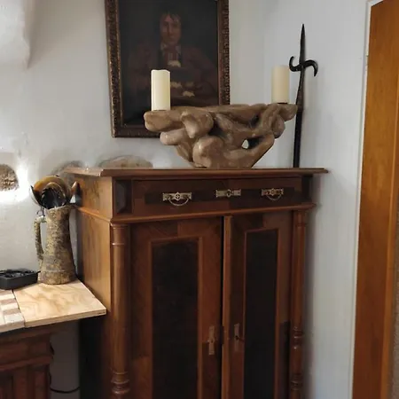 Apartment Kuenstlerhaus Weissgerberguetl