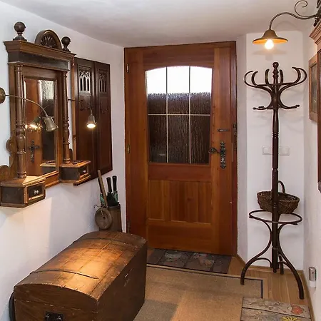 Apartment Kuenstlerhaus Weissgerberguetl *