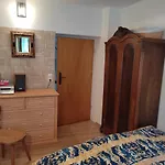 Apartment Kuenstlerhaus Weissgerberguetl